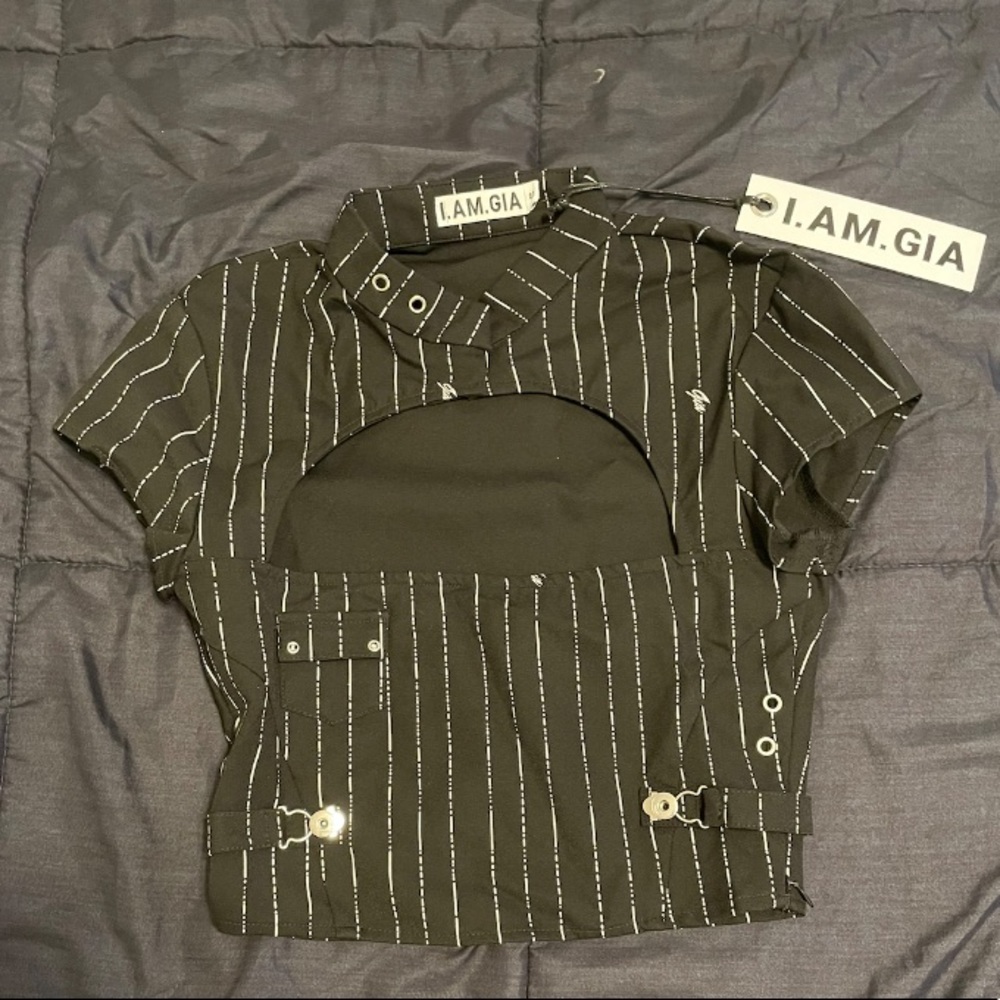 I AM GIA Fran Top NWT